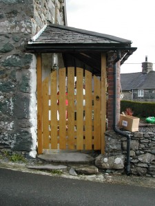 Custom Llanfachreth gate